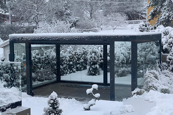 Bioclimatic Pergola with Folding Glass Door