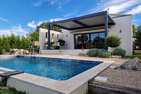 Wall Mounted Outdoor Bioclimatic Pergola